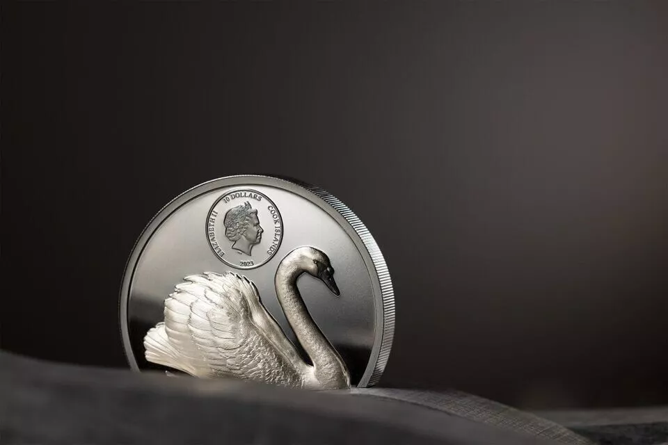 Picture of 2032 CIT Black Swan 2 oz Ultra High Relief Black Proof Silver Coin - 30254