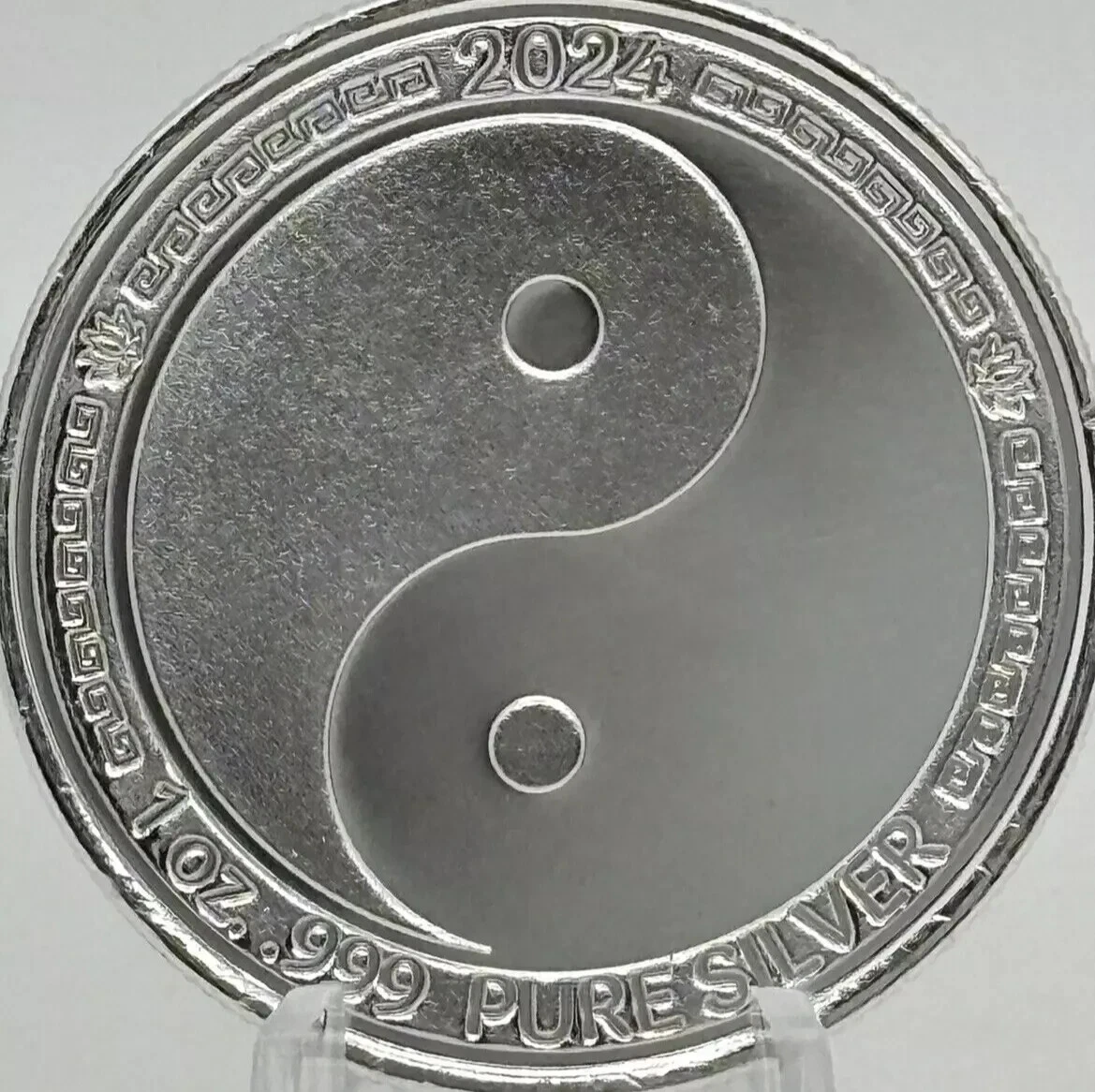 Picture of 2024 Mason Mint Year of the Dragon Ying Yang 1 oz Silver Round