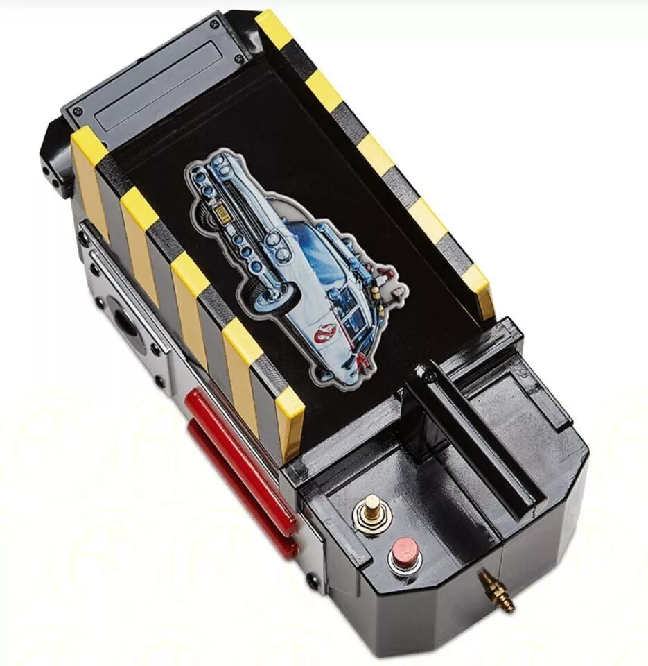 Picture of 2024 Niue Ghostbusters Ecto-1 Car Shaped 2 oz Silver Coin - Interactive Case